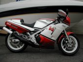1986 Yamaha RD 500 LC photo